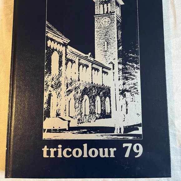 QUEEN'S UNIVERSITY TRICOLOUR Yearbook 79 1979 Mint Kingston Ontario Canada - Picture 1 of 8